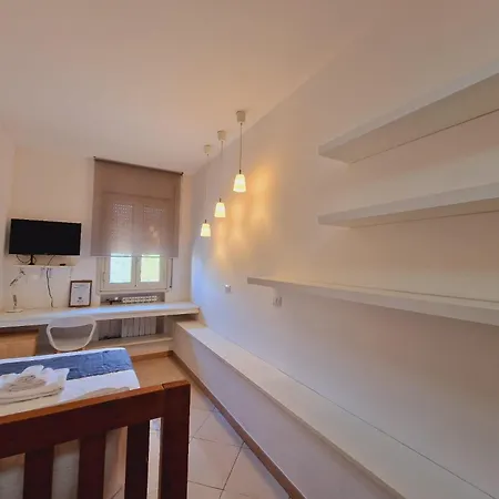 게스트하우스 Dea Opi *