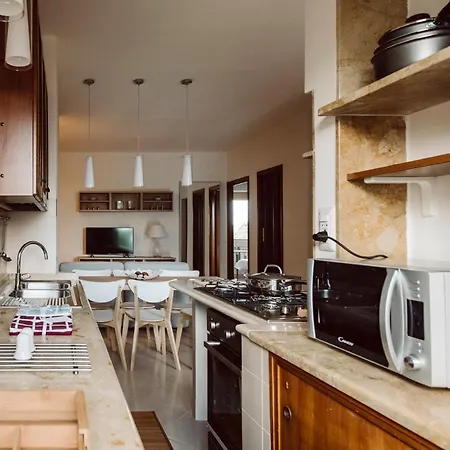 Dea Opi ゲストハウス ローマ